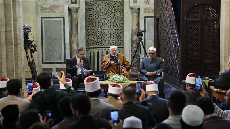 أحمد عمر هاشم، فيتو