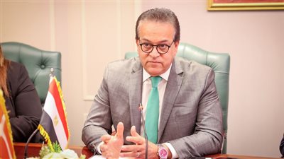 وزير الصحة يبحث مع سفيرة الدنمارك دعم الخدمات الطبية للمصابين القادمين من غزة