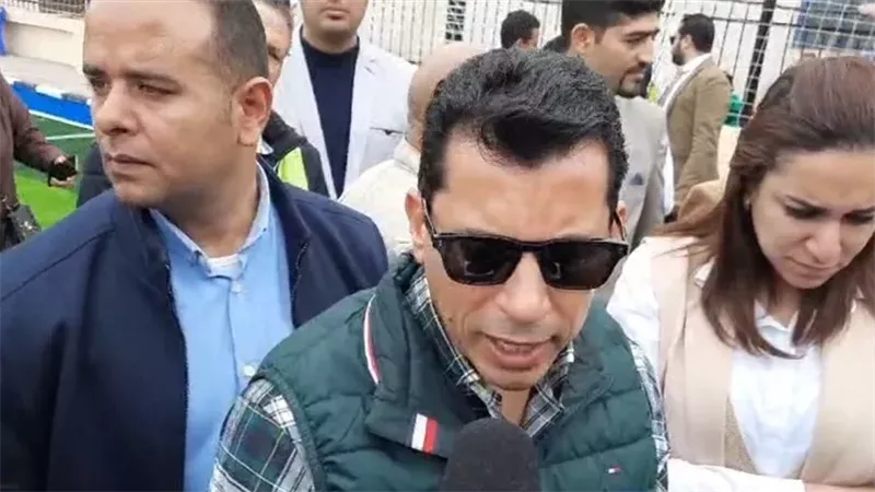 وزير الشباب والرياضة،