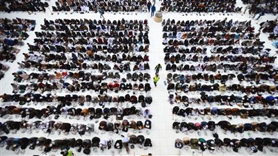 سفراء المشيخة.. الإفطار الجماعي للطلاب الوافدين والأجانب بالجامع الأزهر (صور) 