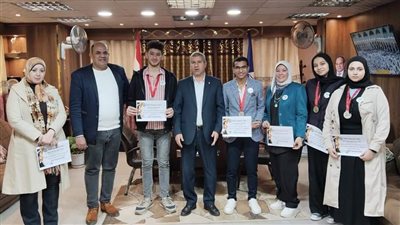 مدير 