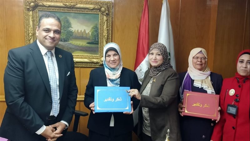 تكريم التمريض المتميز،فيتو