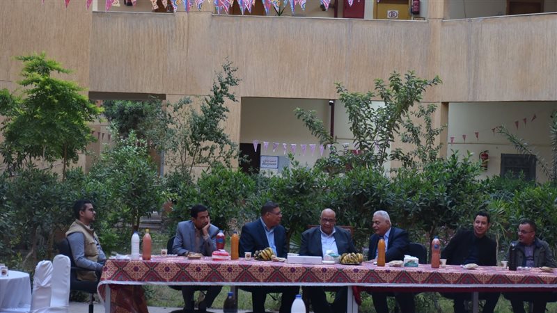 رئيس جامعة الأقصر