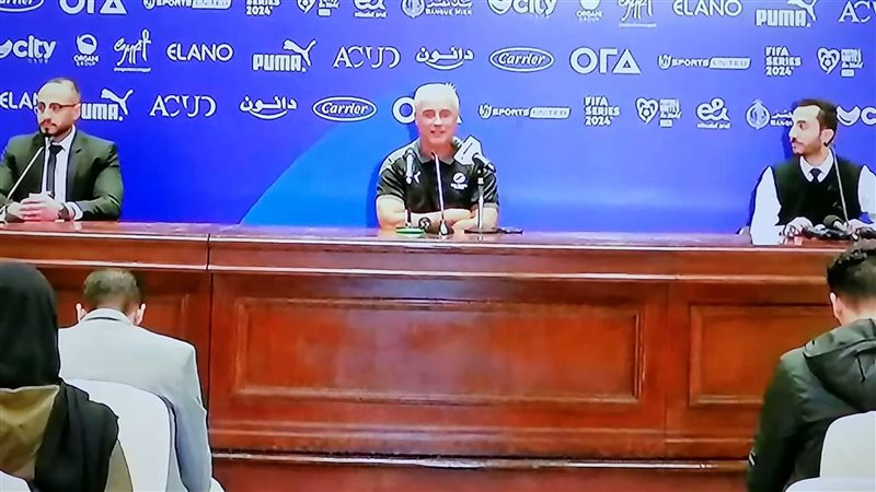 دارين بازيلي المدير