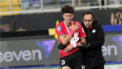 رسائل لاعبي الأهلي والجهاز الفني لـ إمام عاشور بعد نجاح العملية الجراحية ( فيديو)