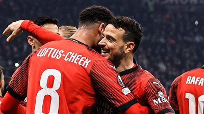 جماهير ميلان ترفض مدرب ريال مدريد السابق