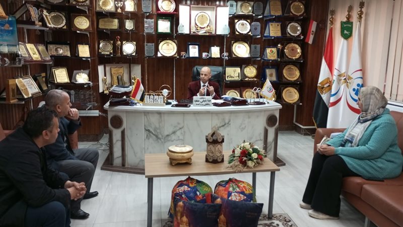 مسعود يجتمع بمديري