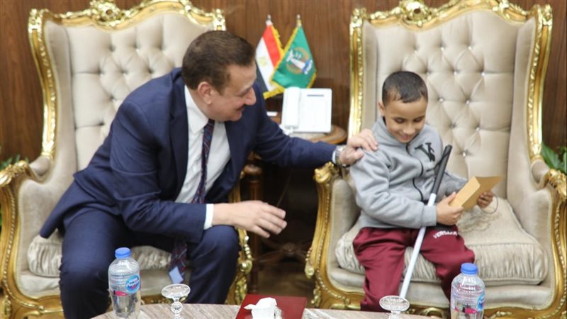 محافظ المنوفية يكرم