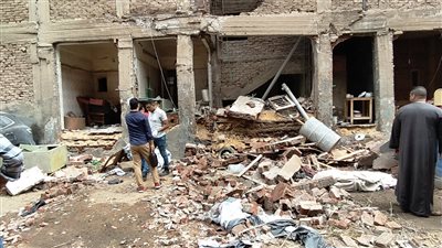 شاهدة عيان: عقار بولاق المنهار يسكن فيه 6 أسر