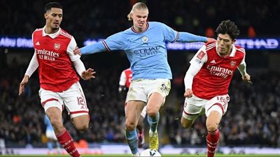 الدوري الإنجليزي، الموعد والقناة الناقلة لمباراة مانشستر سيتي وآرسنال 