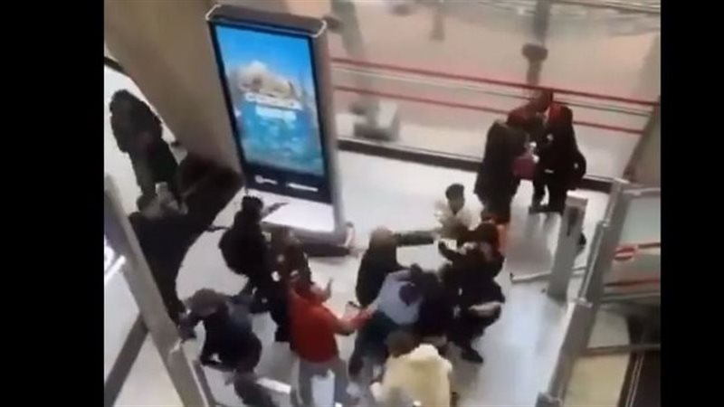 شجار عنيف وفوضى داخل