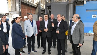 وزير الإنتاج الحربي يتفقد 5 شركات تابعة