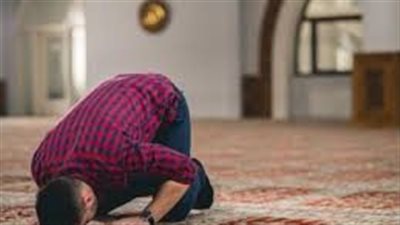 تفسير حلم صلاة العصر في المنام وعلاقته بالتخلص من الأزمات والمشاكل 