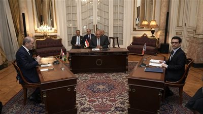 جلسة مباحثات ثلاثية بين وزراء خارجية مصر وفرنسا والأردن بشأن غزة (صور)