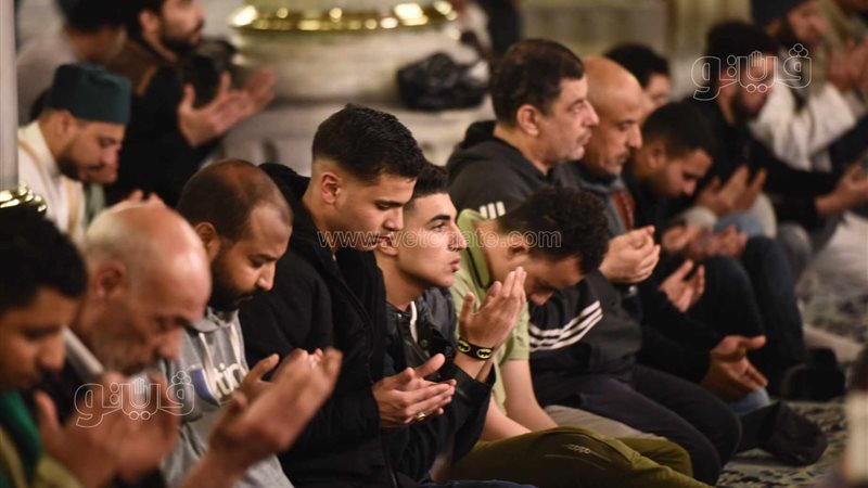 صلاة التهجد بالجامع