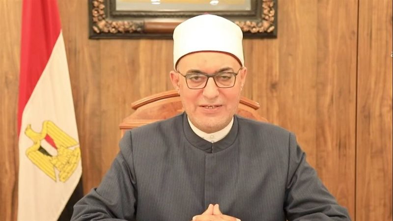 الدكتور نظير عياد،