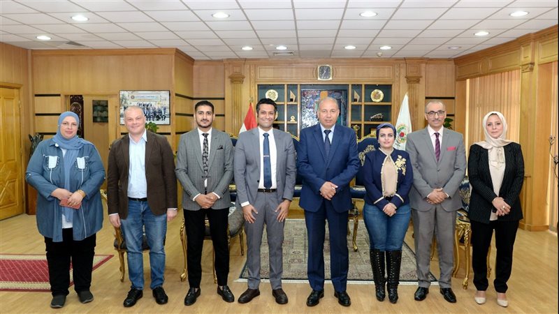 رئيس جامعة المنصورة،