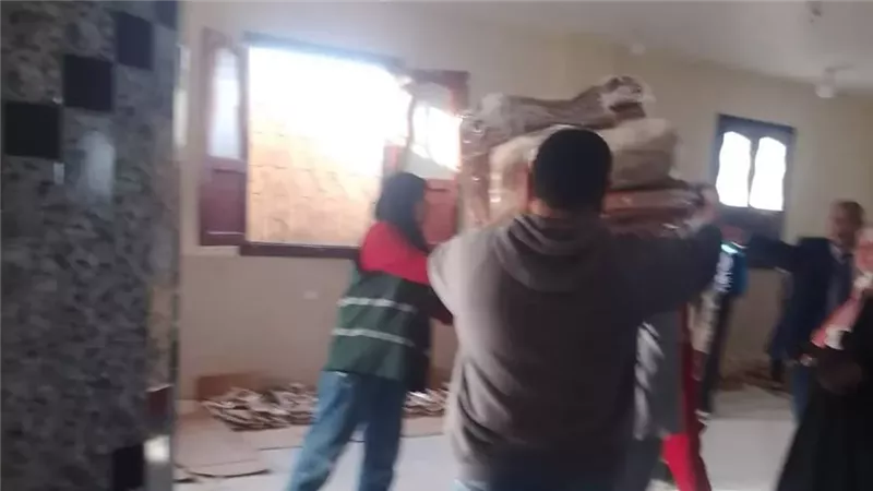جانب من المساعدات
