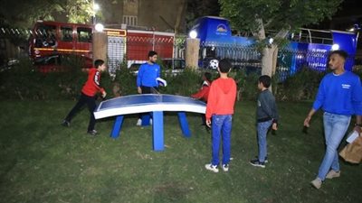 الجيزة توزع هدايا على الأطفال بحديقة السيدة خديجة احتفالا بالعيد القومي للمحافظة