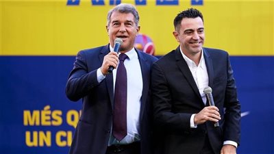 ريال مدريد يحسم مصير استمرار تشافي مع برشلونة 