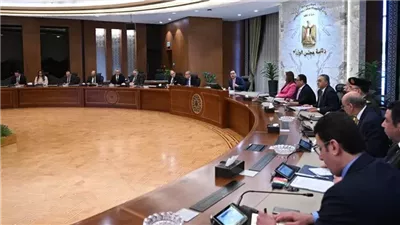أخبار مصر، مدبولي: مُوجة انخفاضات أخرى في الأسعار بعد العيد، التموين تعلن أسعار الكحك، ومجلس الوزراء يعلن الانتهاء من تطوير تطبيق محمول رادار الأسعار