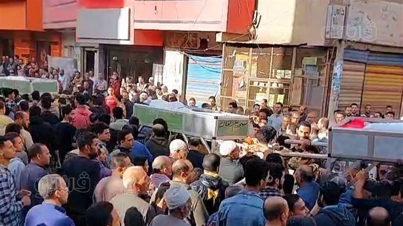 ٥ نعوش من قرية واحدة
