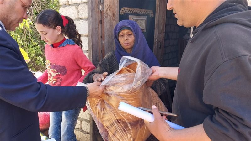 السيدة المسنة،فيتو