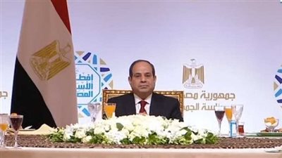 بالأسماء، الجالسون بجوار السيسي على مائدة إفطار الأسرة المصرية