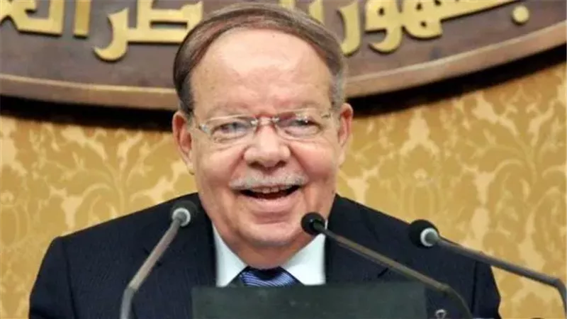 الدكتور أحمد فتحى