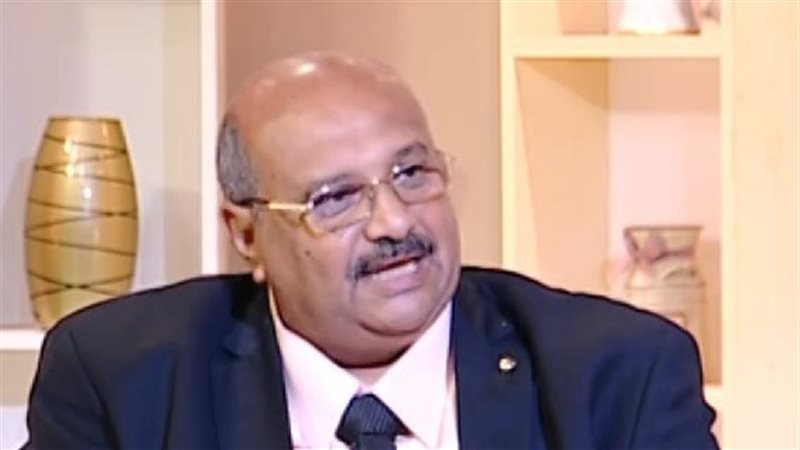  حسن فوزي رئيس شعبة