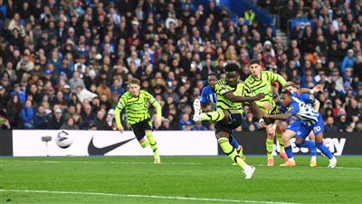 آرسنال ينفرد، ترتيب الدوري الانجليزي بعد الجولة 32