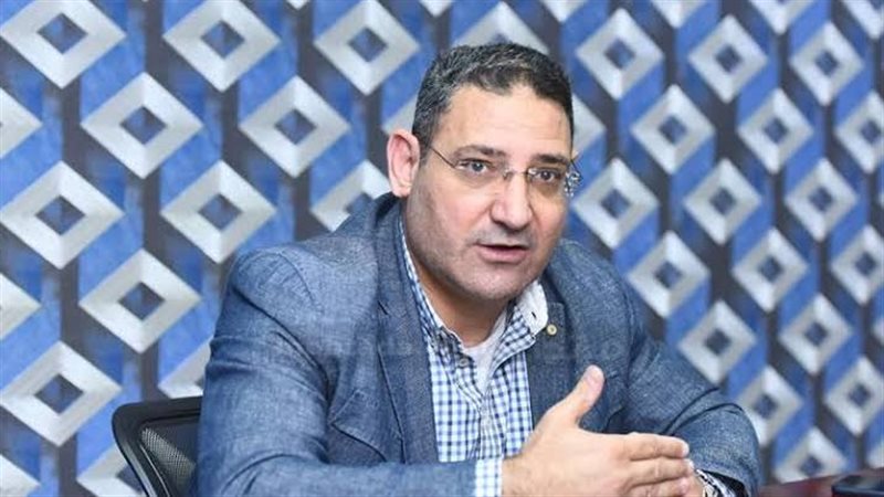 الكاتب الصحفي أحمد