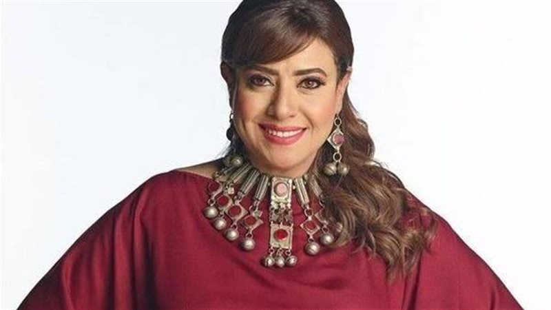 نشوى مصطفى