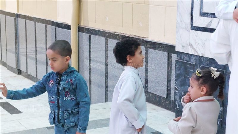 الأطفال يسيطرون على