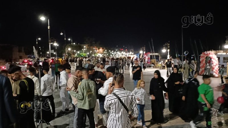 أثناء الاحتفالات،
