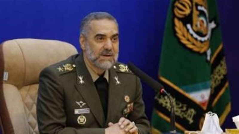 وزير الدفاع الإيراني،