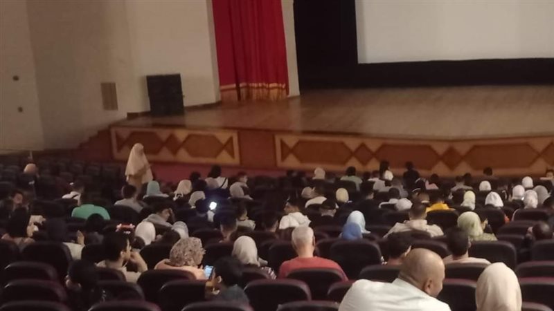 جانب من إقبال المواطنين