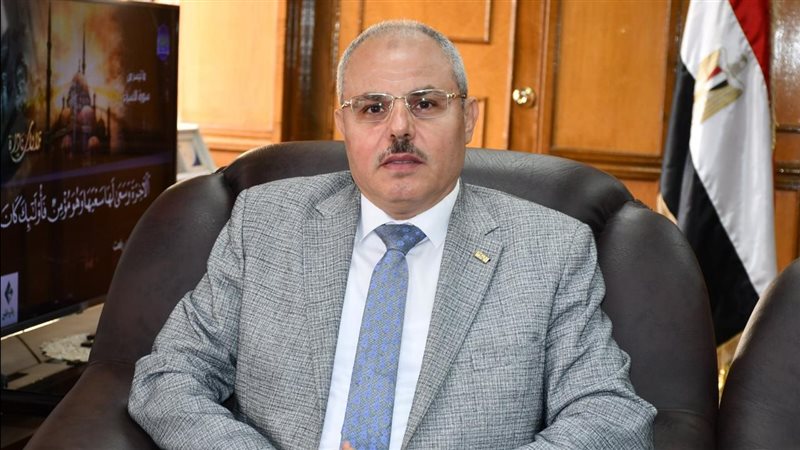 الدكتور ناصر مندور