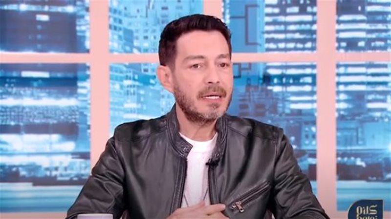 أحمد زاهر، فيتو