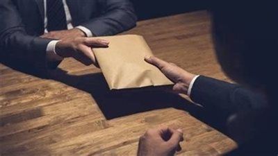 تزامنا مع جلسة قضية رشوة مصلحة الجمارك.. ننشر قائمة الاتهامات الموجهة للمتهمين