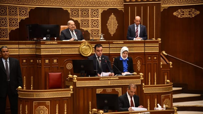 مناقشة ملف القطن