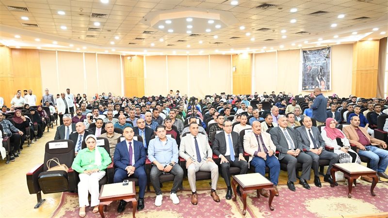 تكريم أسر الشهداء
