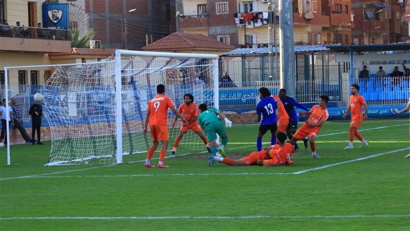 دوري المحترفين، فيتو