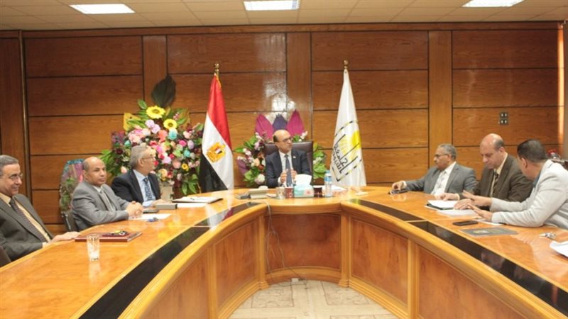 اجتماع رئيس جامعة