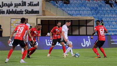 الدوري السعودي، الطائي يفوز على الرياض 2-1
