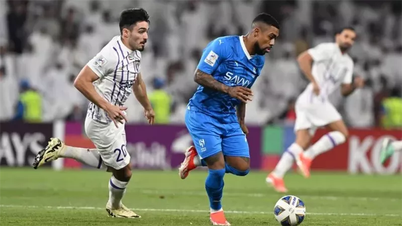 العين والهلال، فيتو