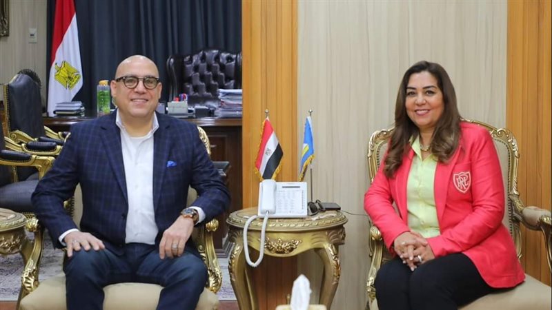 محافظ دمياط ووزير