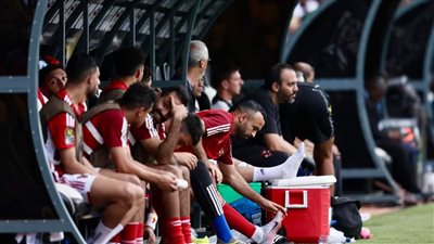 مصدر بالأهلي: جاهزون لخوض القمة الليلة حال توفير حكم أجنبي 