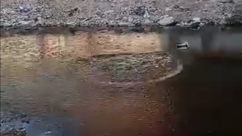 نبع مياه غامض يتحول