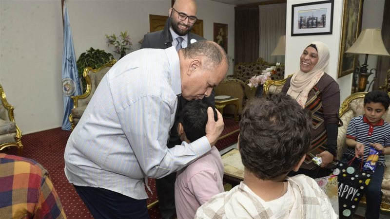 محافظ أسيوط اللواء